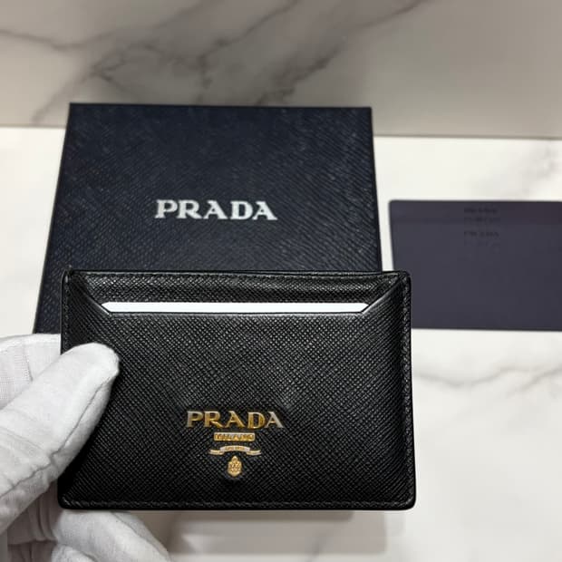 [정품] 프라다 사피아노 카드지갑 판매