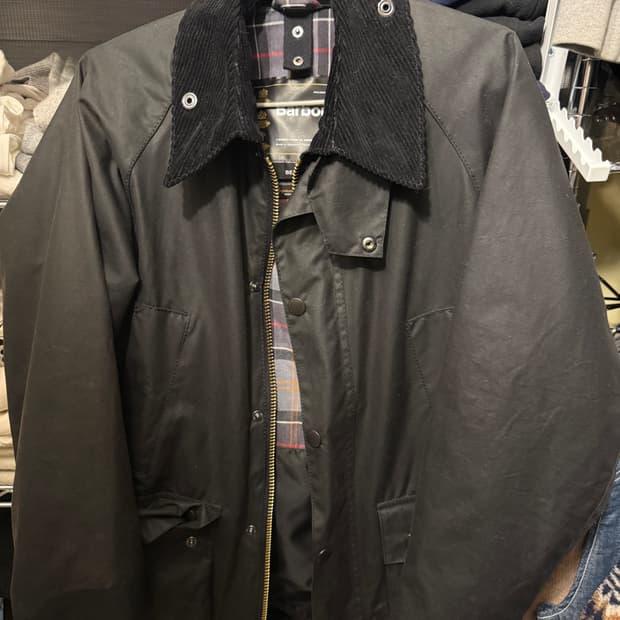 바버 비데일 왁스자켓 블랙 32사이즈 1회착