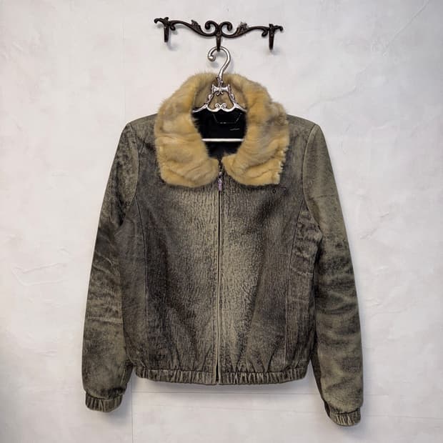 Aging gray mink fur collar goat skin jk