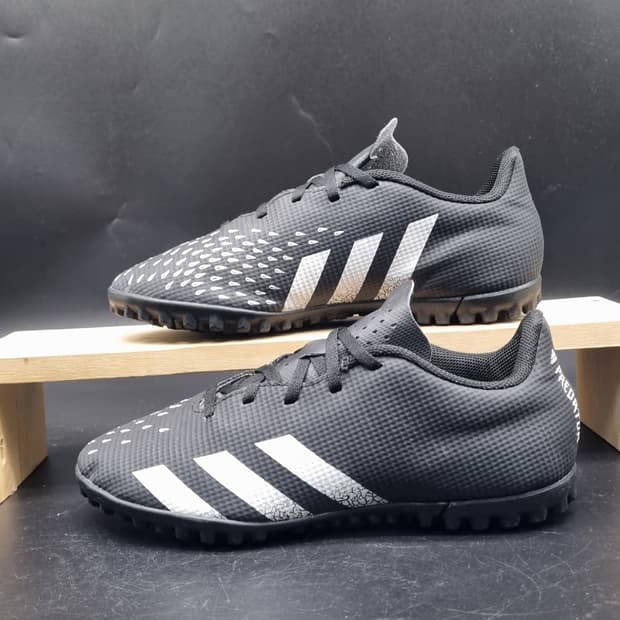 아디다스 프레데터 풋살화250