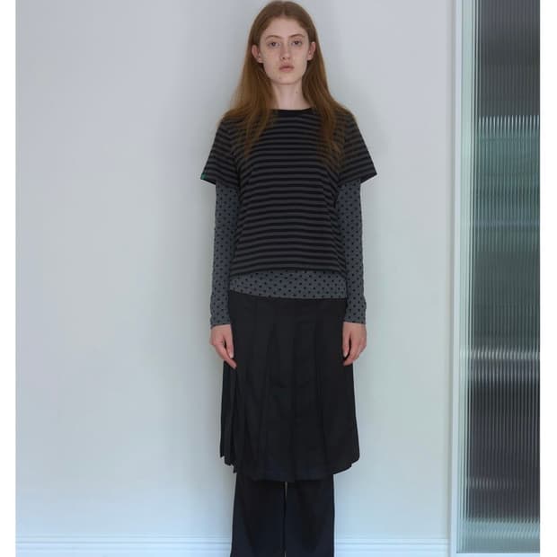 노컨텐츠 Multi layered T _ Black