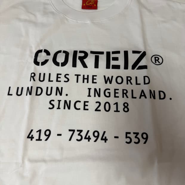 코르테이즈 corteiz  티셔츠 화이트
