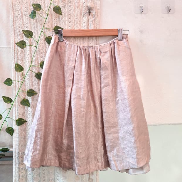 L'est rose 핑크 미디 스커트