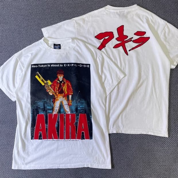 AKIRA T-shirts (L/XL)