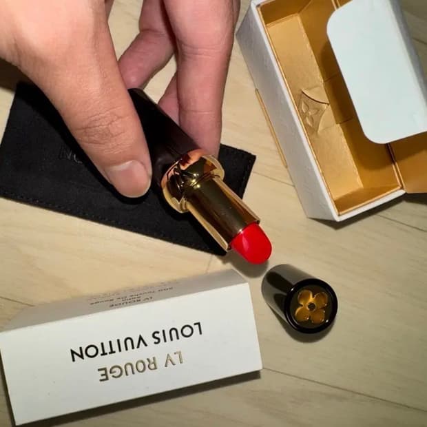 루이비통 립밤,립스틱