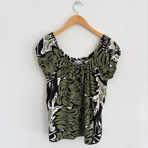 manuheali'i blouse  
