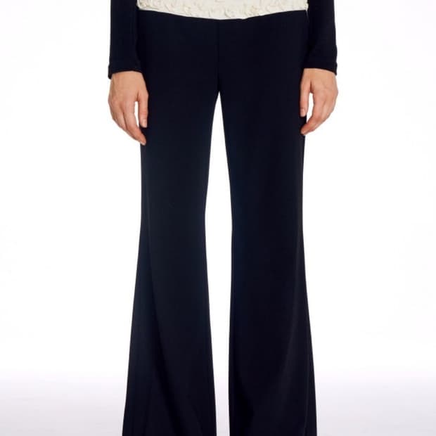 [RUNWAY TICKET] Lace Flower Icing Casual