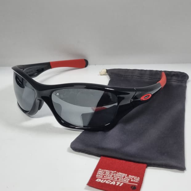 오클리 핏불 두카티 미사용 