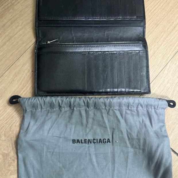 발렌시아가 남성 장지갑