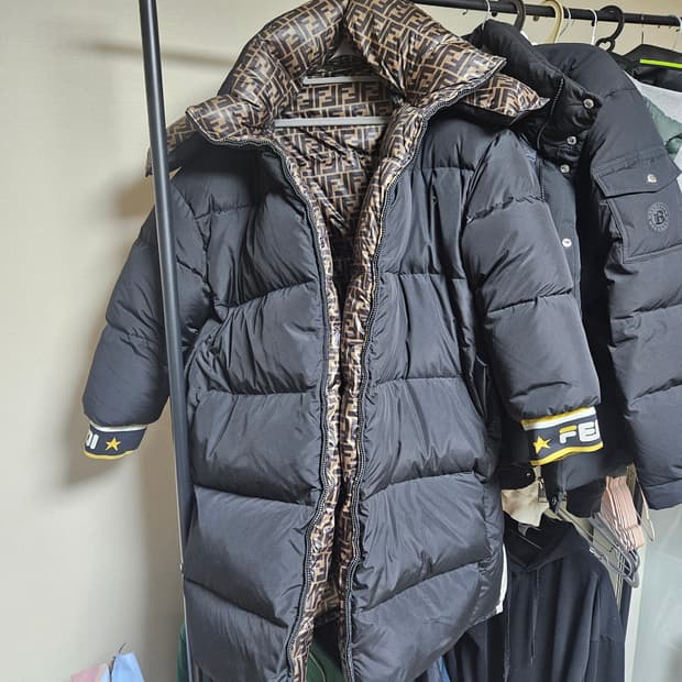 펜디 양면 패딩