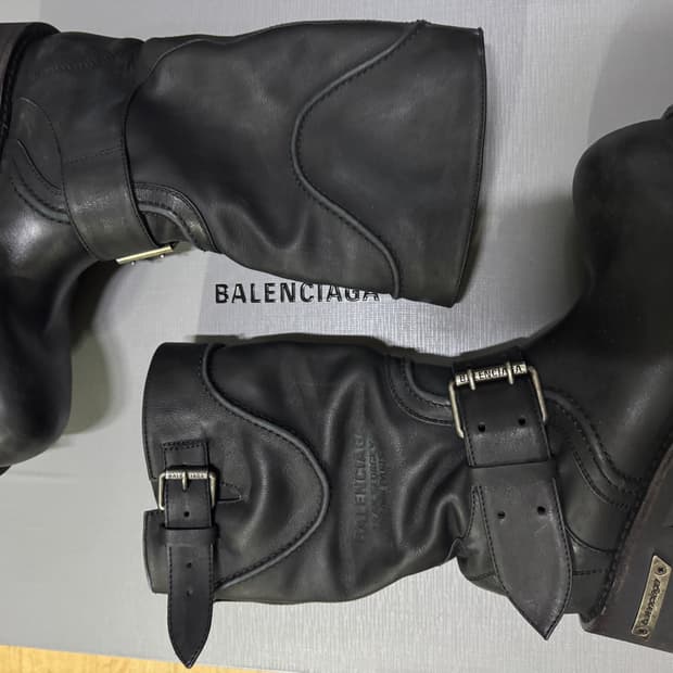 [41] 발렌시아가 베놈 부츠