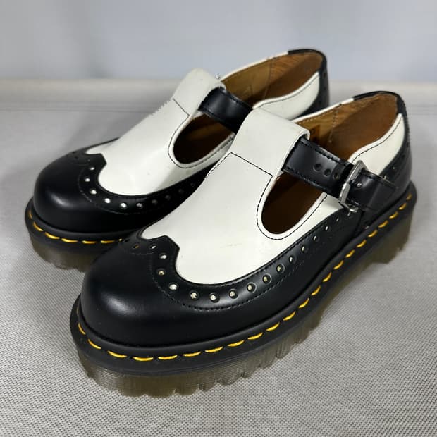 닥터마틴 디마이즈 메리제인 슈즈