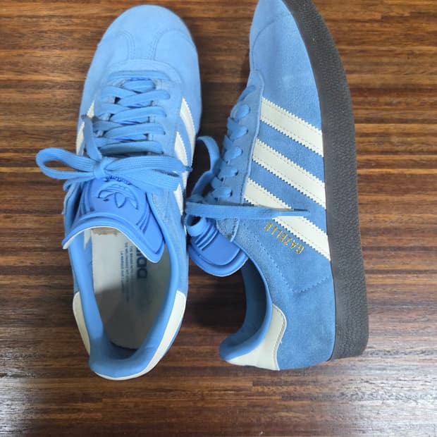 아디다스 가젤 스웨이드 스카이블루 270