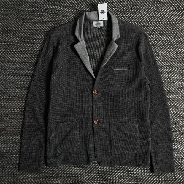 시리즈 미니멀 카라넥 니트 자켓o 3181