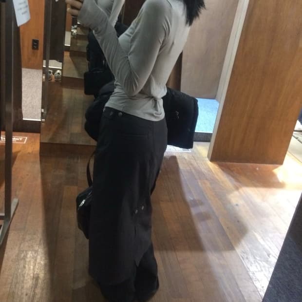 미스치프 카고 미디 스커트 차콜