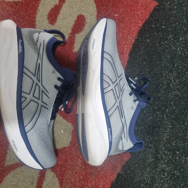 아식스 젤님보스25(255mm)