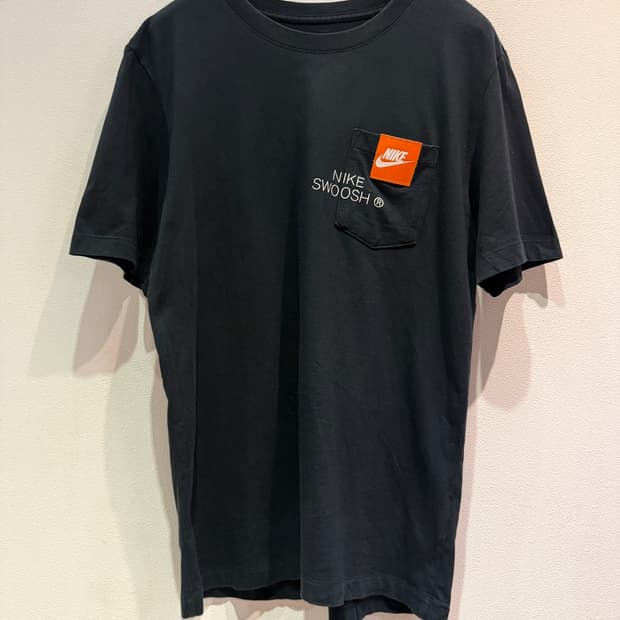 Nike Swoosh Logo Pocket T-Shirt