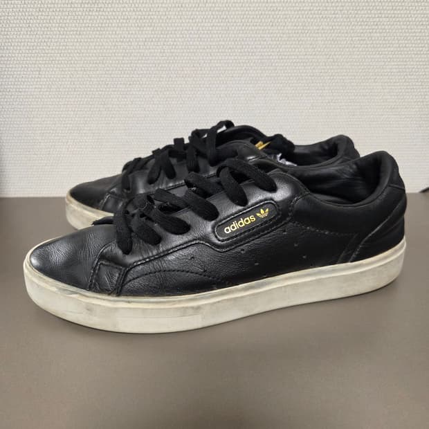 Adidas 아디다스 슬릭 운동화 블랙 235