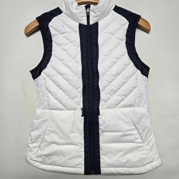 데상트 골프 여성  구스패딩 조끼 화이트/네이비M