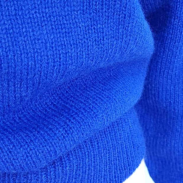 뉴울100 블루 니트