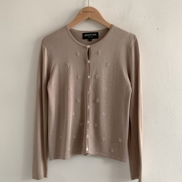 Flower Beads Cardigan