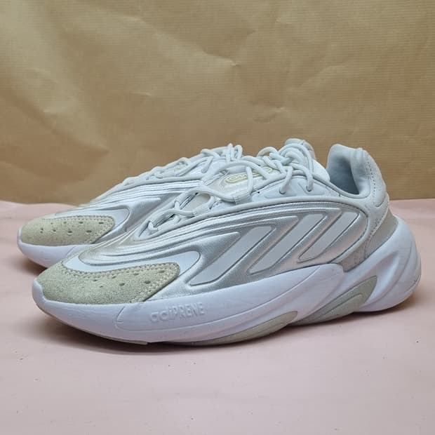 아디다스 오젤리아 화이트 여성운동화235 