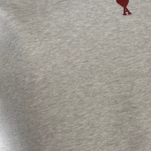 아미 하트로고 스웨트셔츠