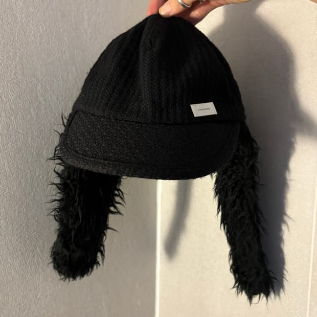 Ca4la eurasians 이어플랩 캡