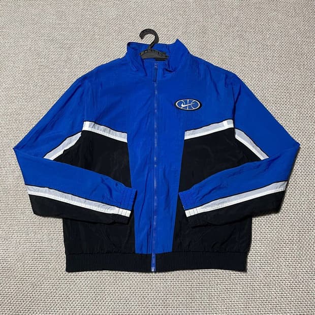 나이키 베스킷볼 바람막이. 7641