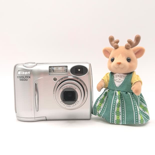 미품🌟 니콘 쿨픽스 5600 🍒 상큼한 감성샷 미니디카✨