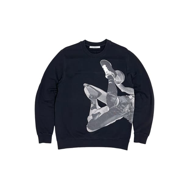 GIVENCHY Basketball player Sweatshirt