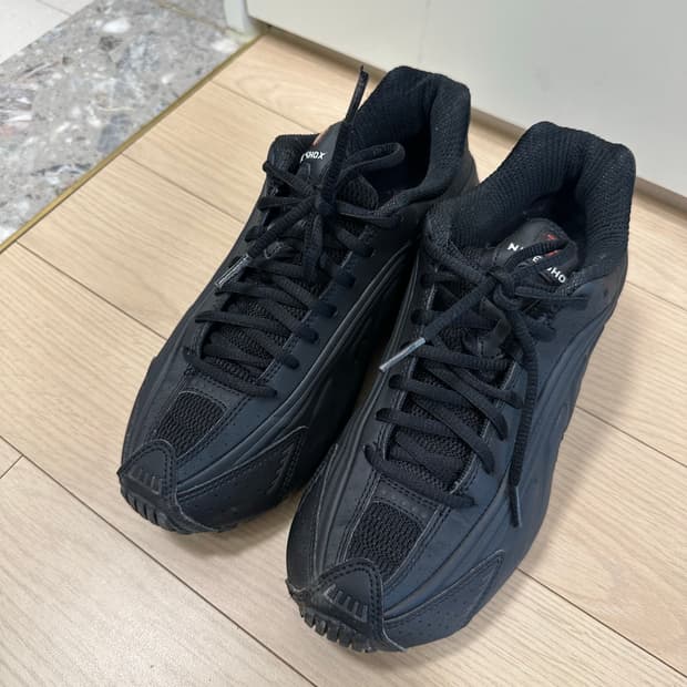 나이키 샥스 US7