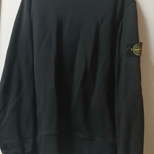 정품 스톤아일랜드 맨투맨 블랙 L 상태 핵좋음