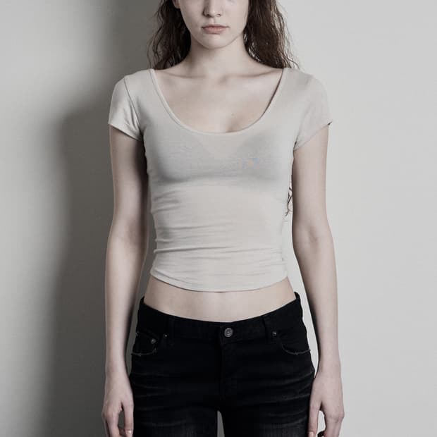 보헤미안서울 SOFT U-NECK HALF SLEEVE