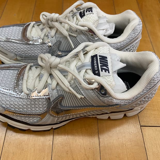 나이키 줌 보메로 5 265mm