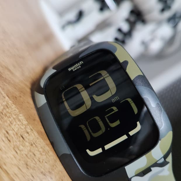 # SWATCH 스와치 터치 디지털 카모 레어모델 정품시계 급처