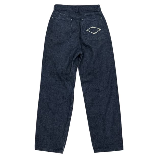 [M] 미스치프 롬버스 슬라우치 진스 인디고