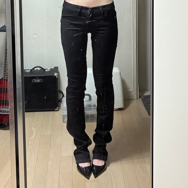 디젤 세미 부츠컷 블랙 진