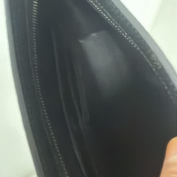 DIOR 블랙 엠보싱 클러치