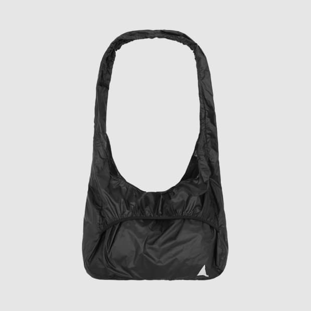 미개봉) 로아 ROA 로고 디테일 패커블 노트 숄더백 크로스백 가방 공용