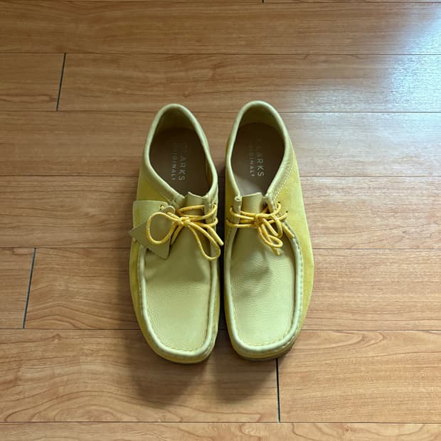 클락스 왈라비 옐로우