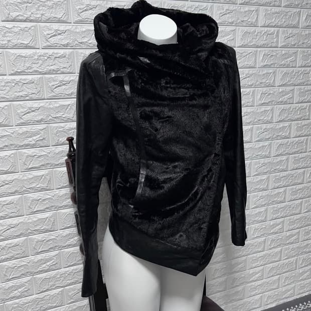 Demoo 하이넥 퍼 아우터