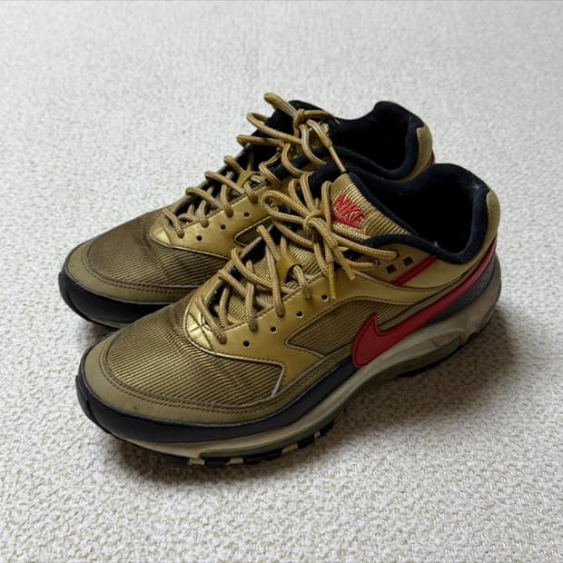 (거래가 28) 나이키 260 에어 맥스 97 메탈릭 골드 유니버시티 레