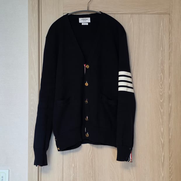 [4사이즈] 톰브라운 밀라노스티치 가디건 4사이즈 구매1달