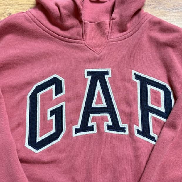 갭 후드티