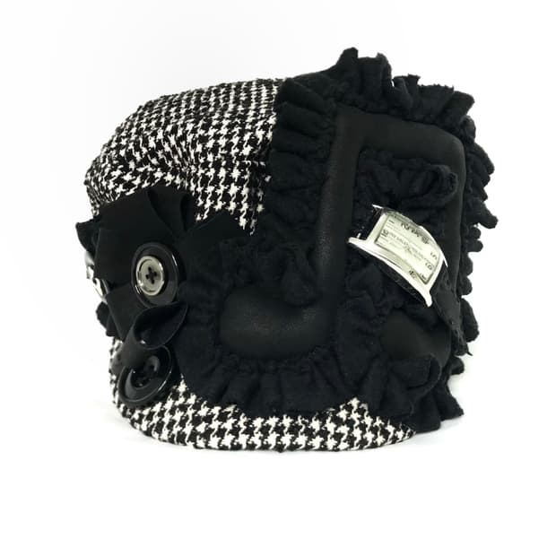 Music-note🎵newsboy cap (black check)