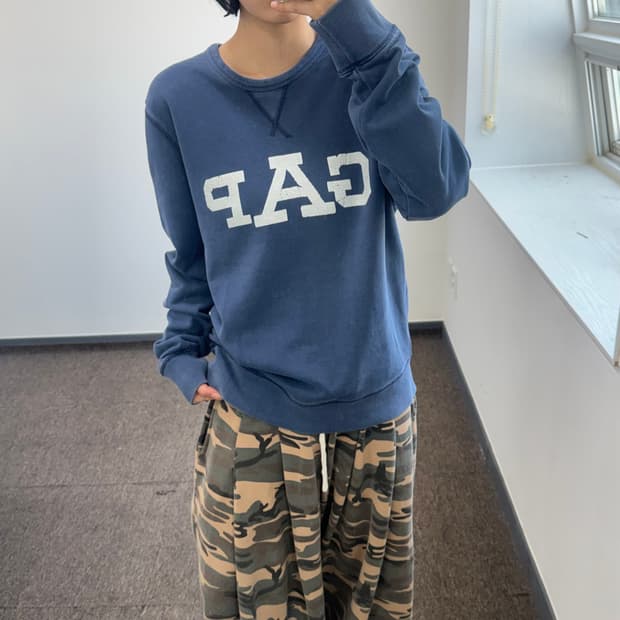 Gap 갭 화이트 그런지 로고 네이비 맨투맨