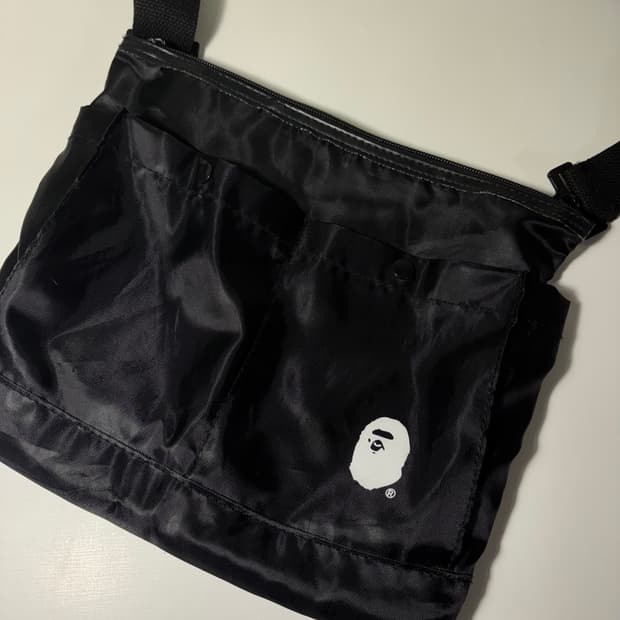 OS 베이프 블랙 부록 크로스백