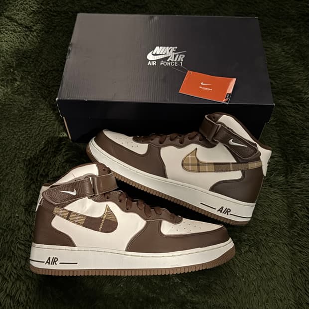 [290] 나이키 에어포스 1 미드 '07 LX 카카오 와우 앤 페일