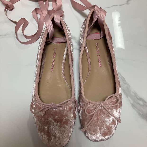 elaine turner 발레 플랫 슈즈 스트랩 벨벳 발레코어 핑크 리본